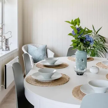 Dinbnb L Sea View I Balcony I Fireplace I Near Bryggen Apartment *