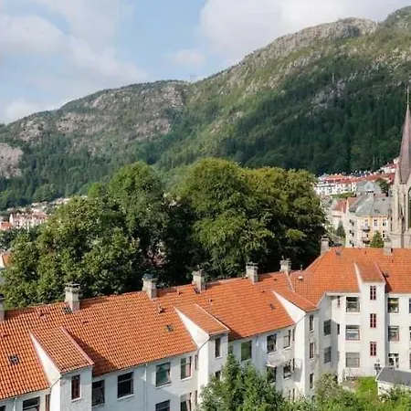 Dinbnb L Sea View I Balcony I Fireplace I Near Bryggen *